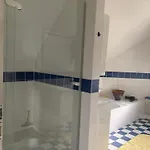 Kleines Dachzimmer Mit Balkon 民宿